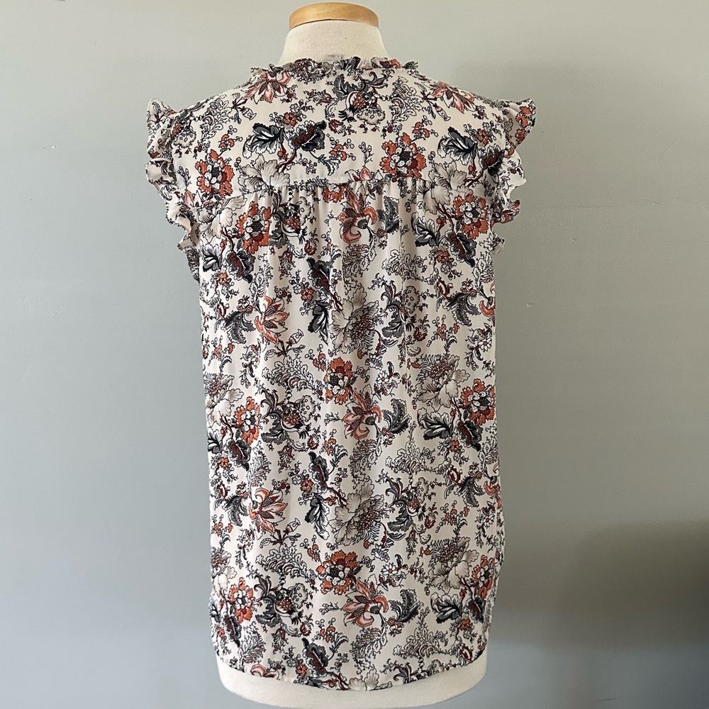 Floral Ruffle Sleeve Top - Picture 2 of 4